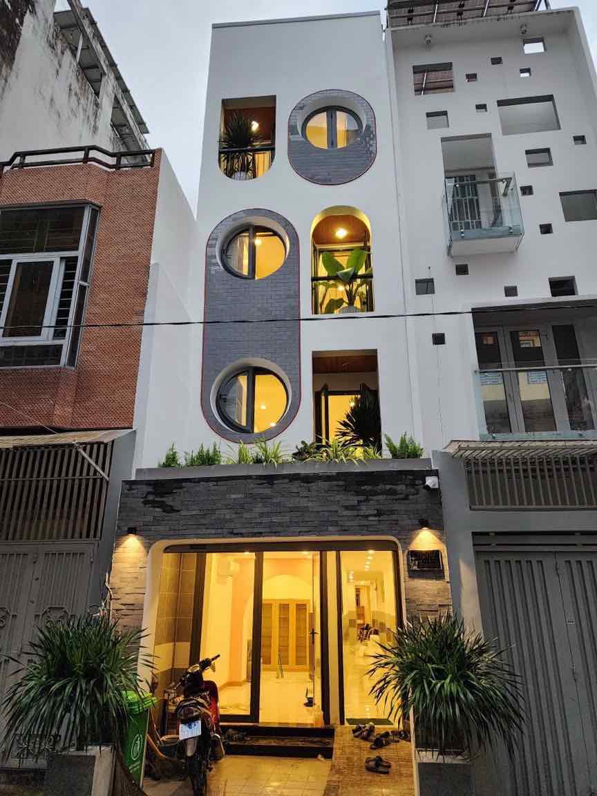 Bán nhà đường Trần Văn Đang phường 11 Quận 3