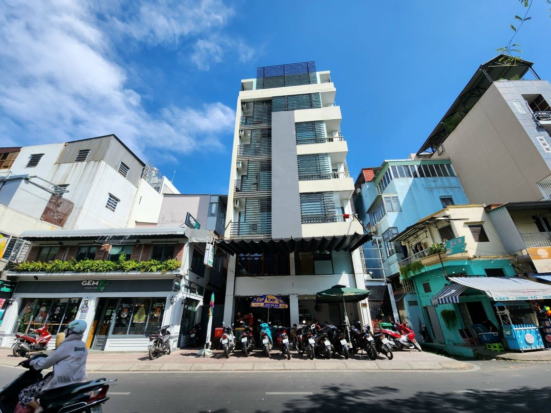 Bán tòa nhà CHDV 1066 Trường Sa phường 12 Quận 3