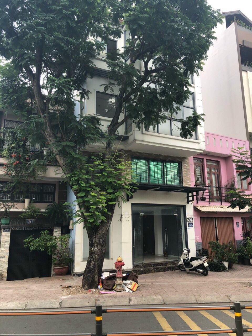 Cho thuê nhà đường Hoàng Sa Quận 1